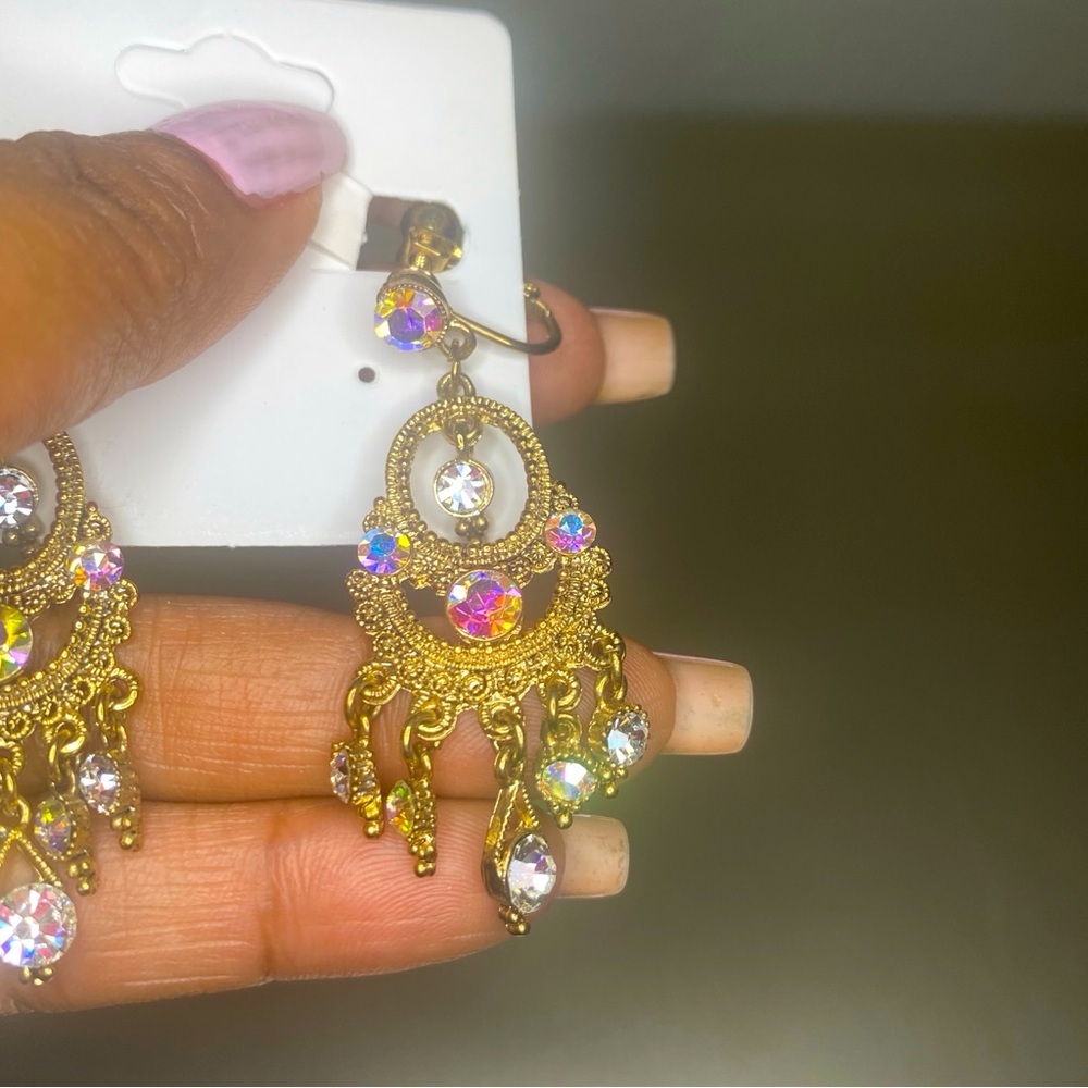 Rare & Vintage Screw-Back Iridescent Crystal Chandelier Dangle Earrings - Picture 7 of 8